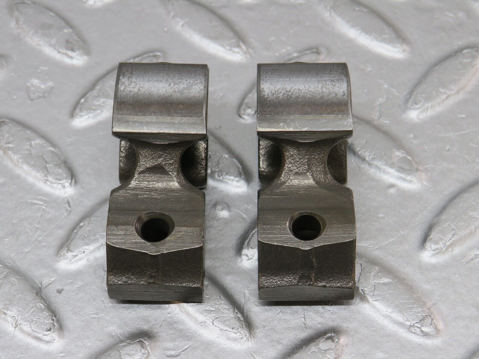 34561 Mercedes-Benz C126 380SEC Coupe Rocker Arm With Valve Tappet