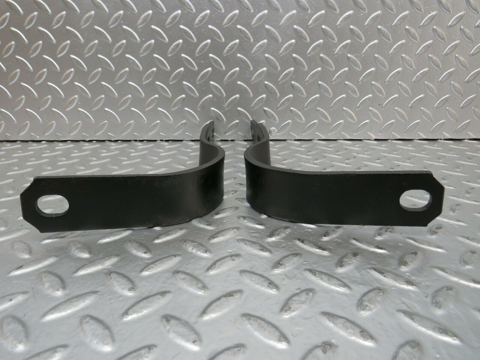 23390 Mercedes-Benz W116 350SE Front Bumper Bracket Pair