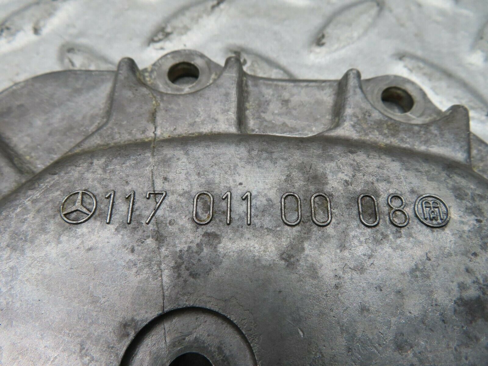 16671 Mercedes-Benz C107 380SLC Crankshaft Cover Sealing Rear 1170110008