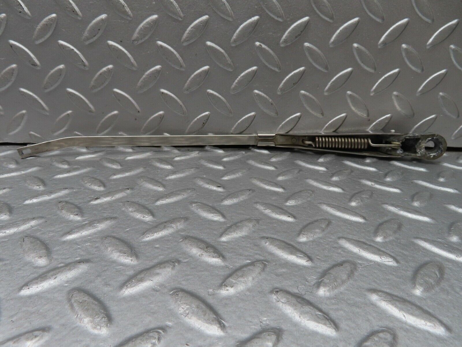 18404 Mercedes-Benz W111 220SE Coupe Wiper Arm Right Side