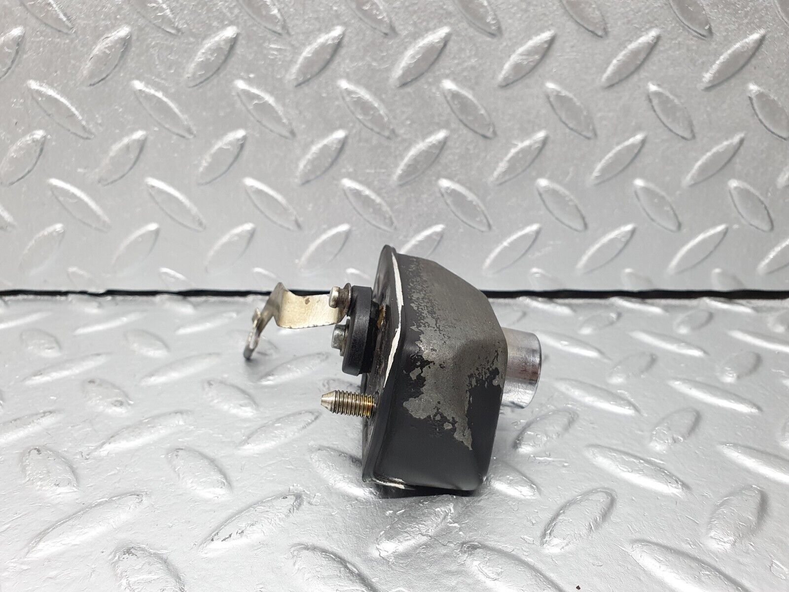 40747 Mercedes-Benz W123 300D Trunk Lock No Key 1237580096 1237500385