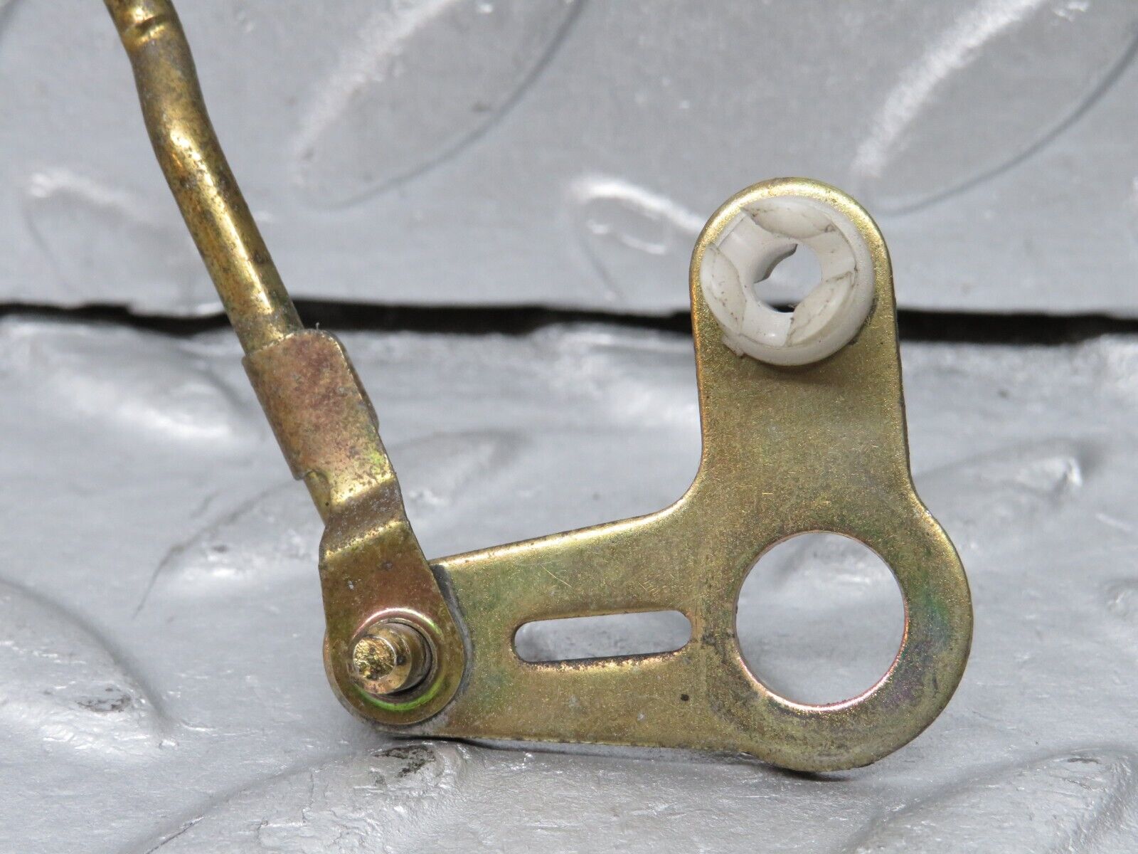 38915 Mercedes-Benz W201 190E 2.6L Rear Door Lock Knob