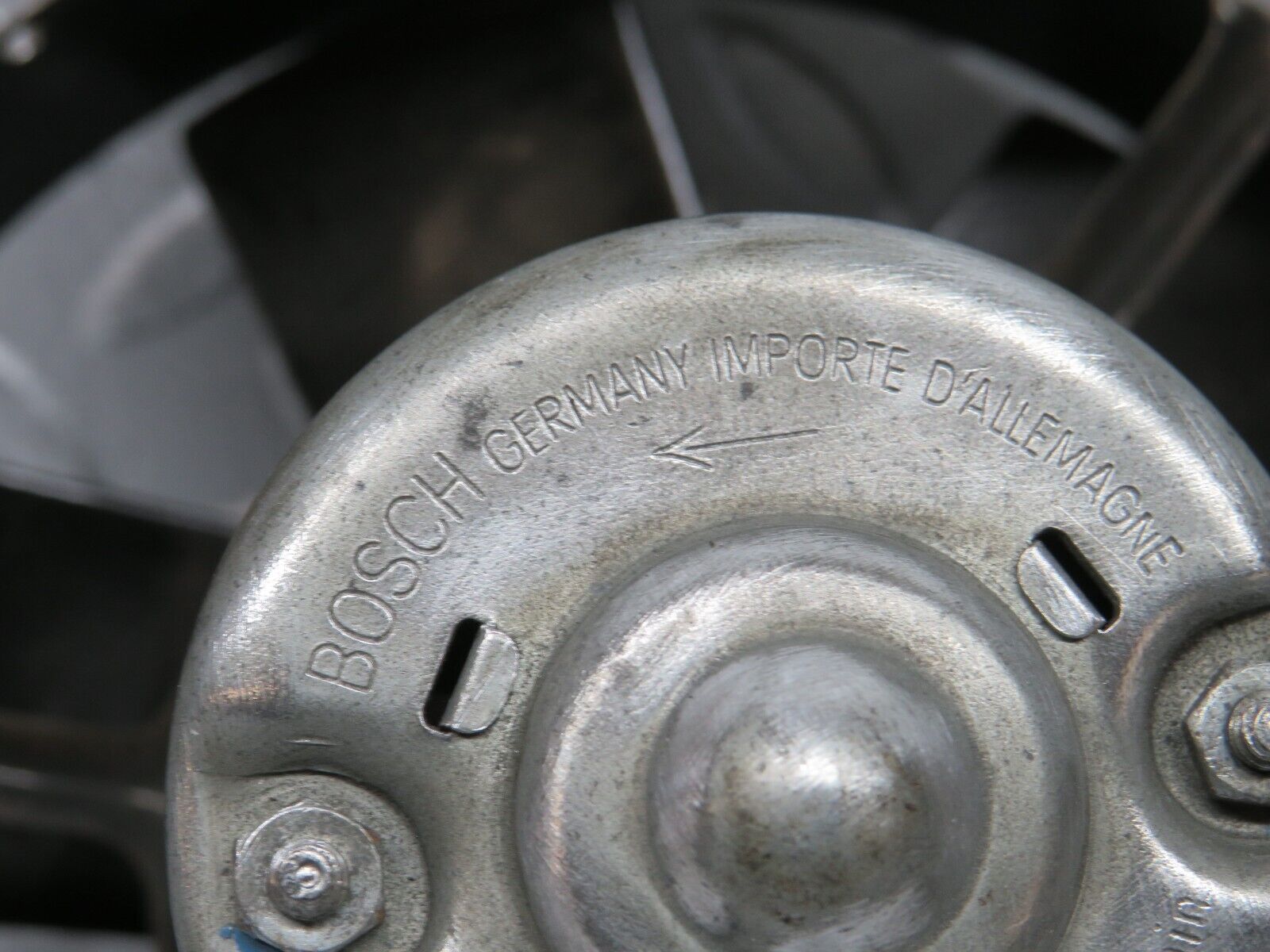 40234 Mercedes-Benz W110 230 Heater Blower Fan Motor Bosch 0130056009