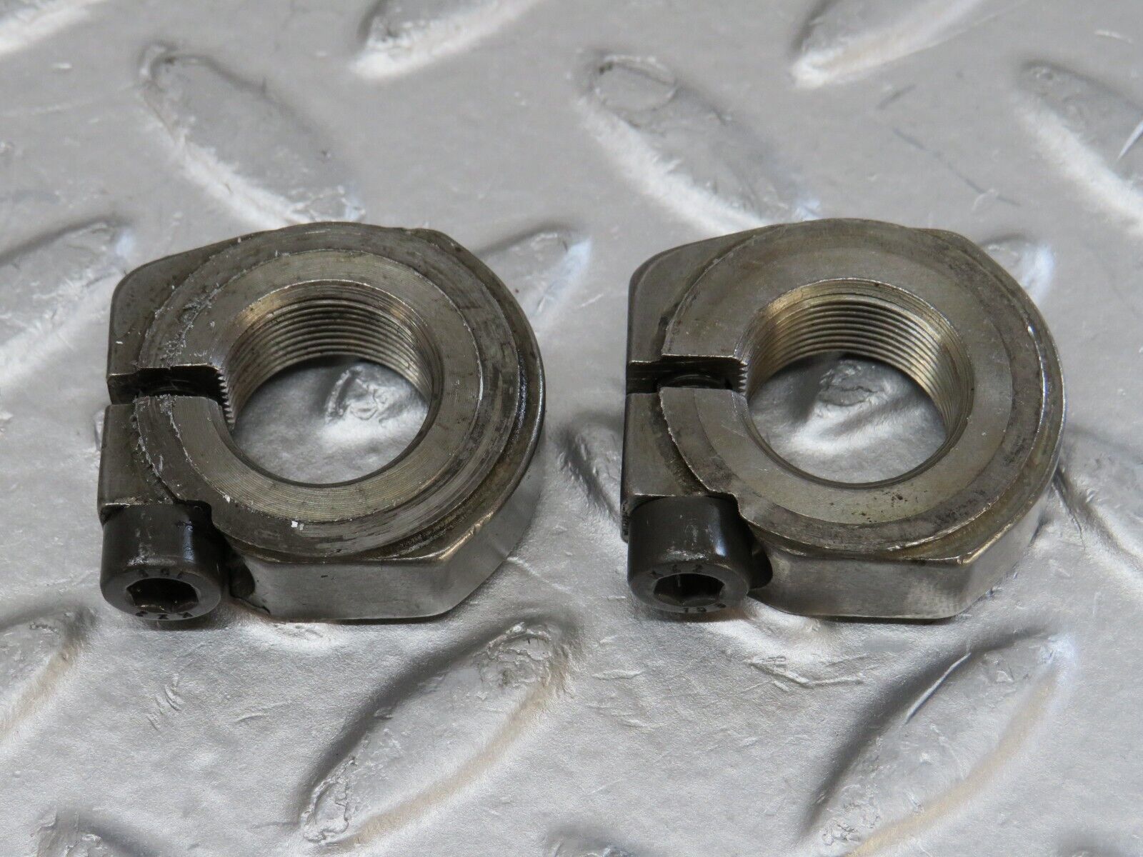 34863 Mercedes-Benz W210 320E Wheel Hub Locking Cap