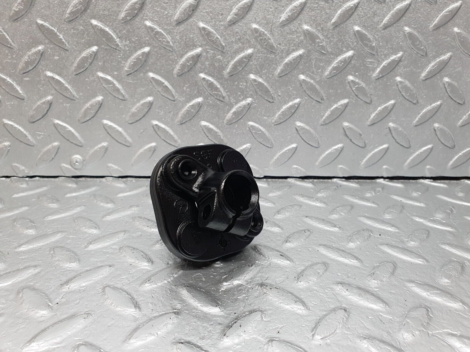 41528 Mercedes-Benz W124 200E Steering Column Lower Shaft Connector 1264620146