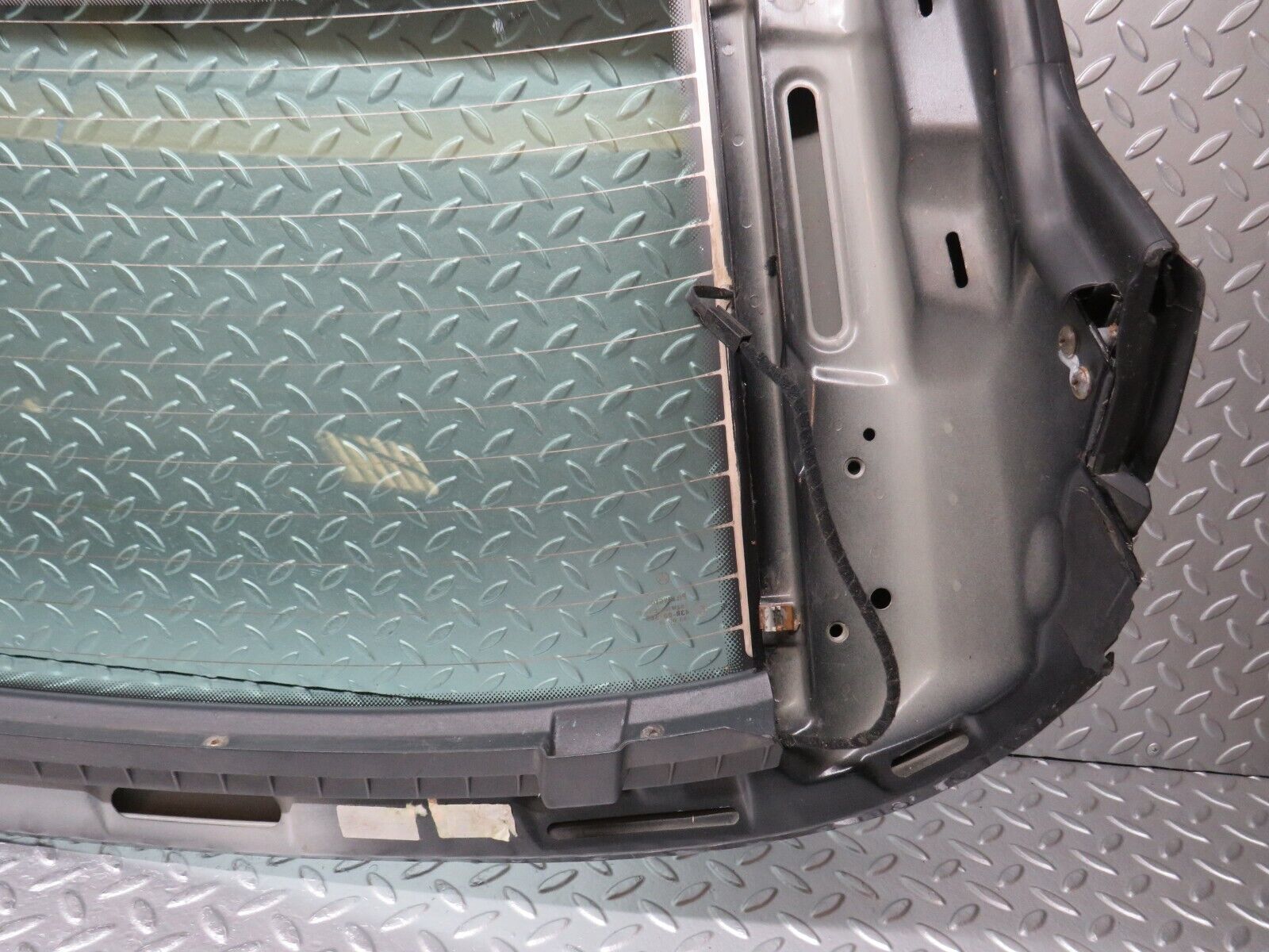 33206 Mercedes-Benz R170 SLK Hardtop Rear Windscreen