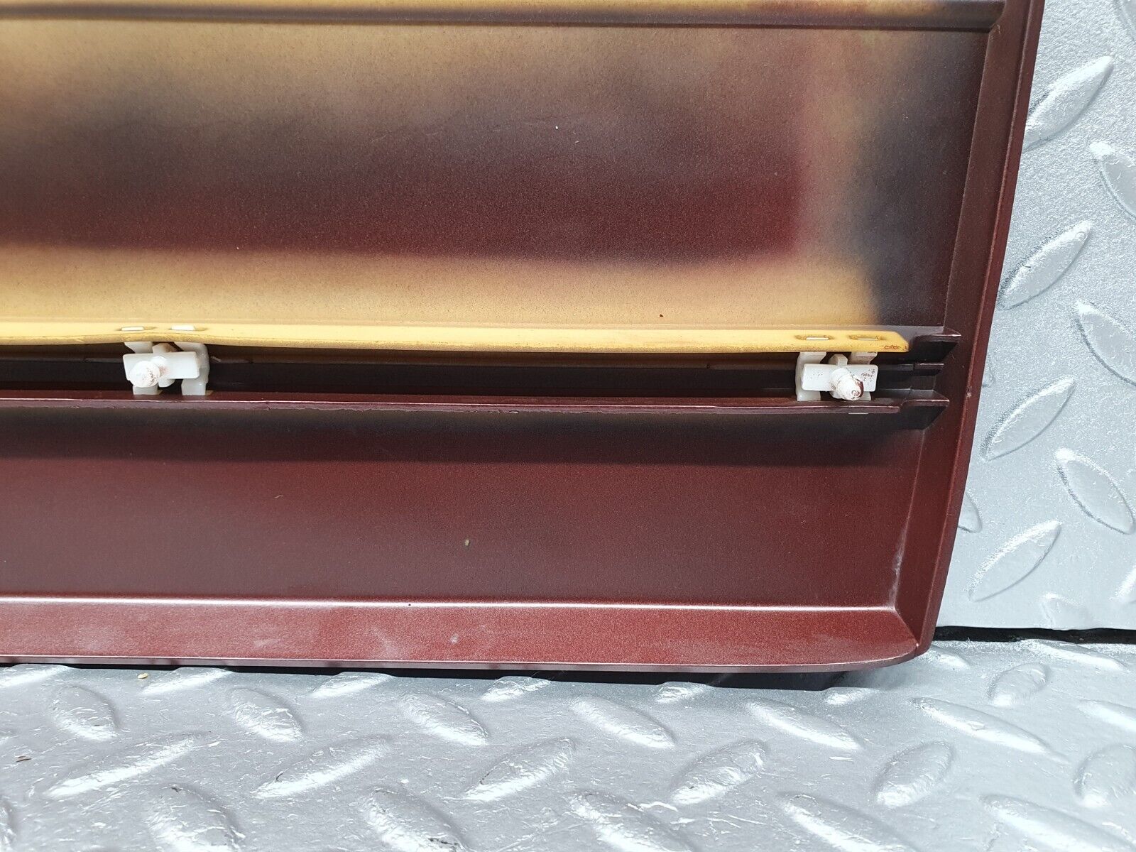 40941 Mercedes-Benz W126 300SE Rear Left Door Moulding Trim 1266903940