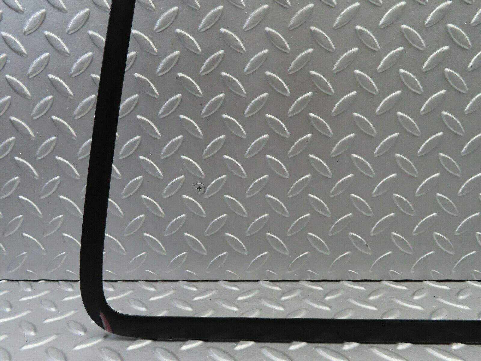 6713 Mercedes-Benz S124 E220 Wagon Rear Windscreen Surround