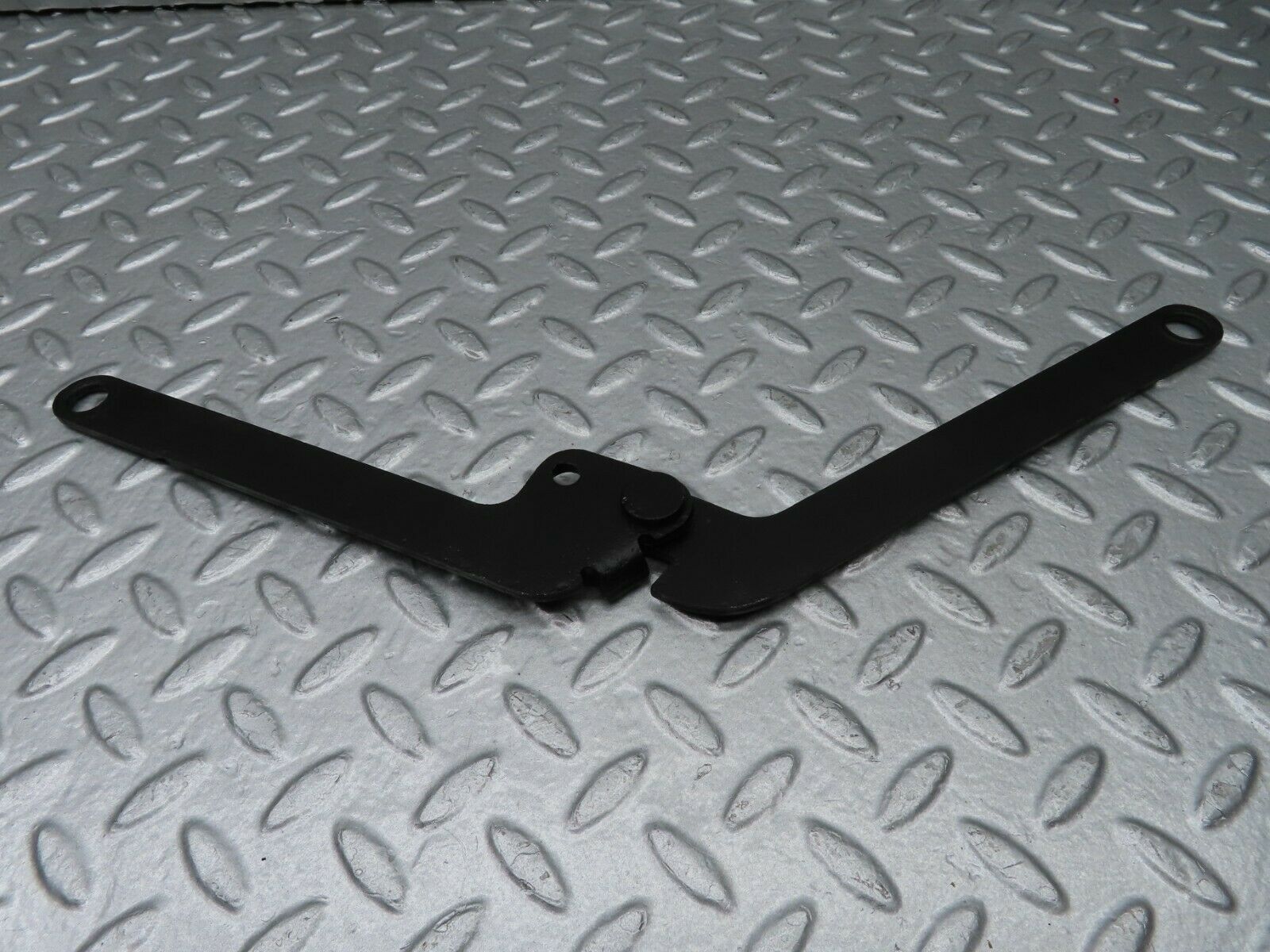 19830 Mercedes-Benz W108 280SE Bonnet Hinge Left