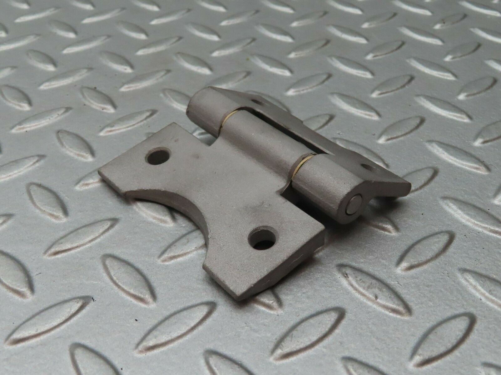 4159 Mercedes-Benz C123 230CE Coupe Door Hinge 1237200037