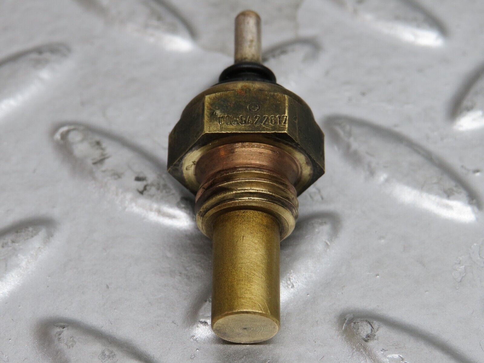 29174 Mercedes-Benz C124 320CE Coolant Temperature Sensor 0055422617