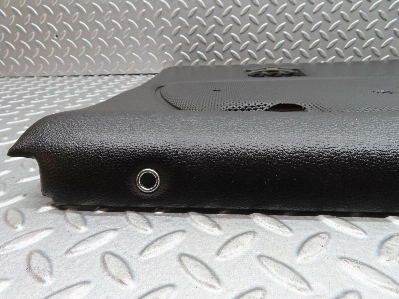 19031 Mercedes-Benz W123 300D Rear Left Door Card Black