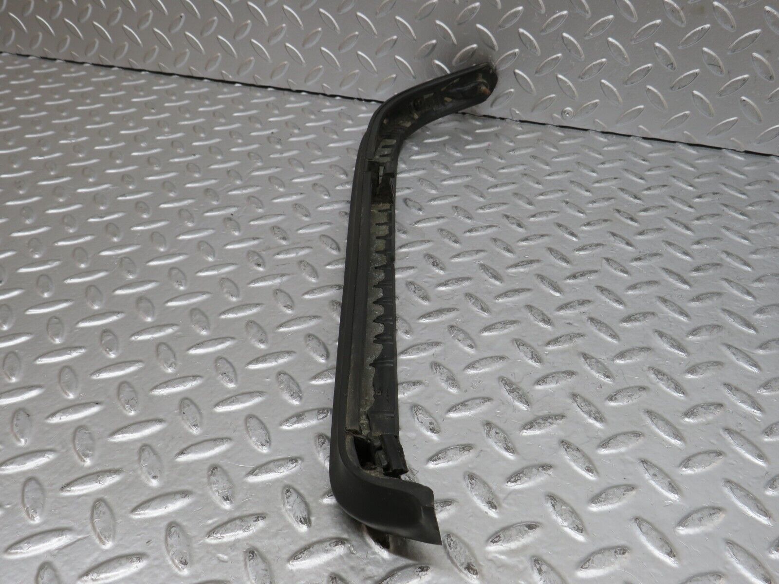 28064 Mercedes-Benz W123 280E Tail Light Moulding Trim Right Side