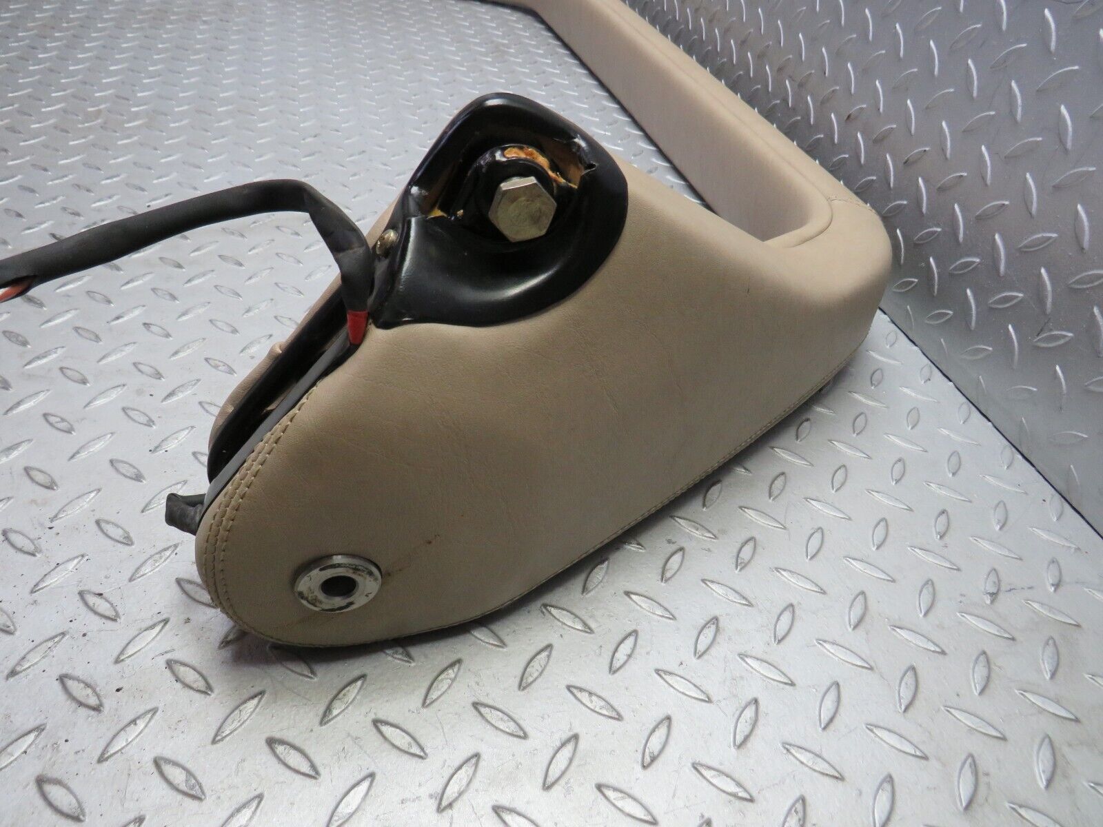 38618 Mercedes-Benz R129 280SL Coupe Roll Over Bar Beige