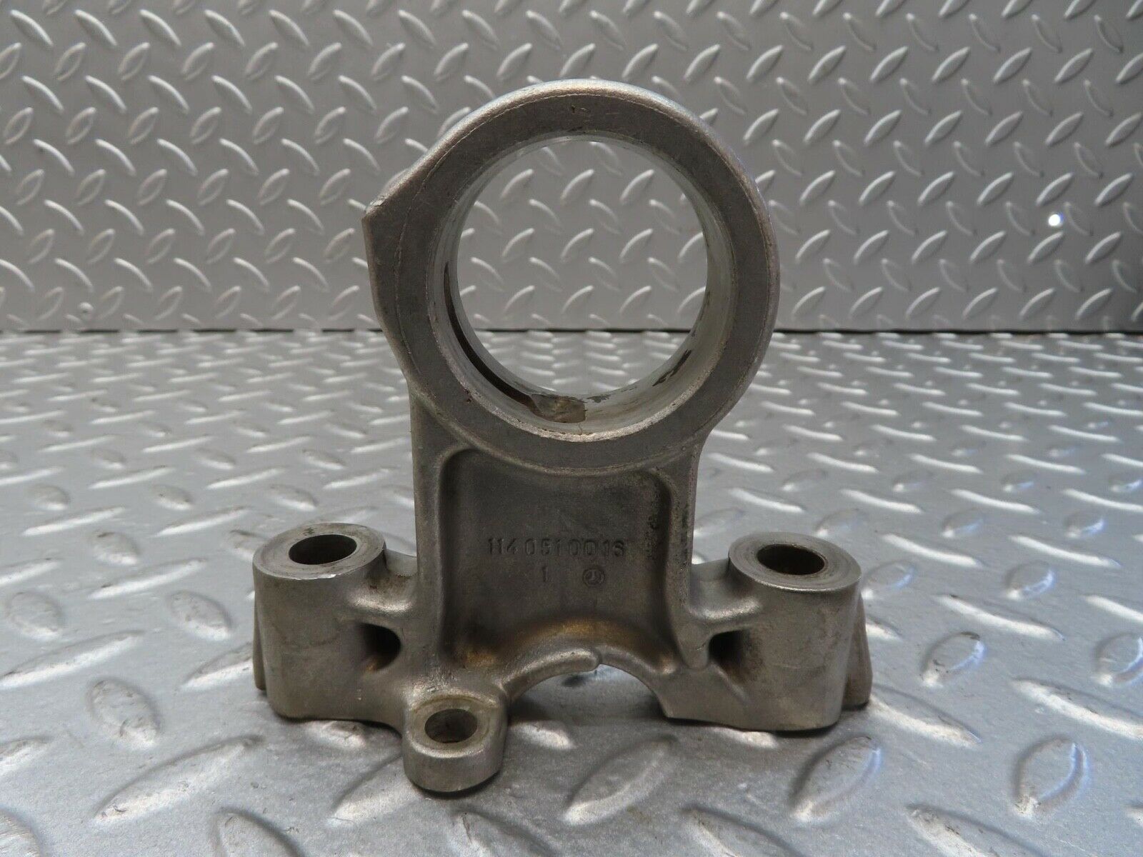 13362 Mercedes-Benz W111 230S Camshaft Tower Bearing 1140510016