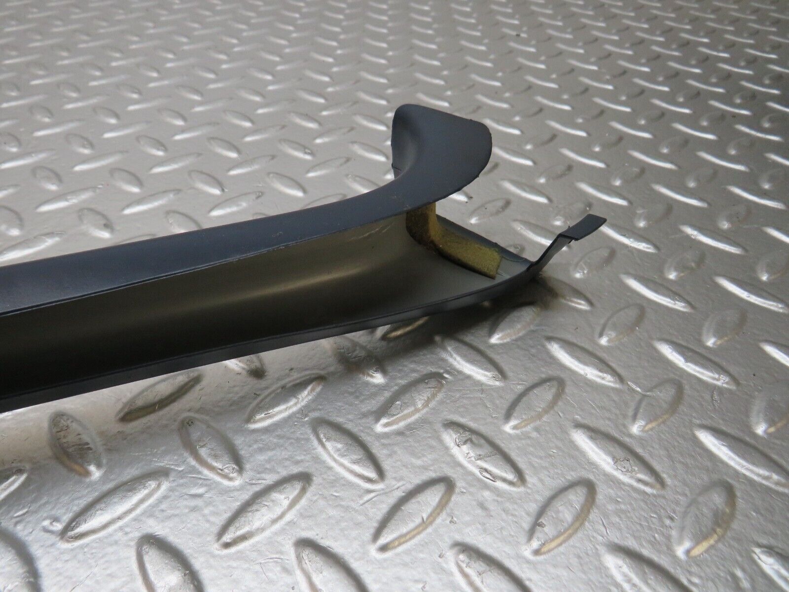 24976 Mercedes-Benz W140 SEL320 LWB Rear Right Door Window Trim 1407304862