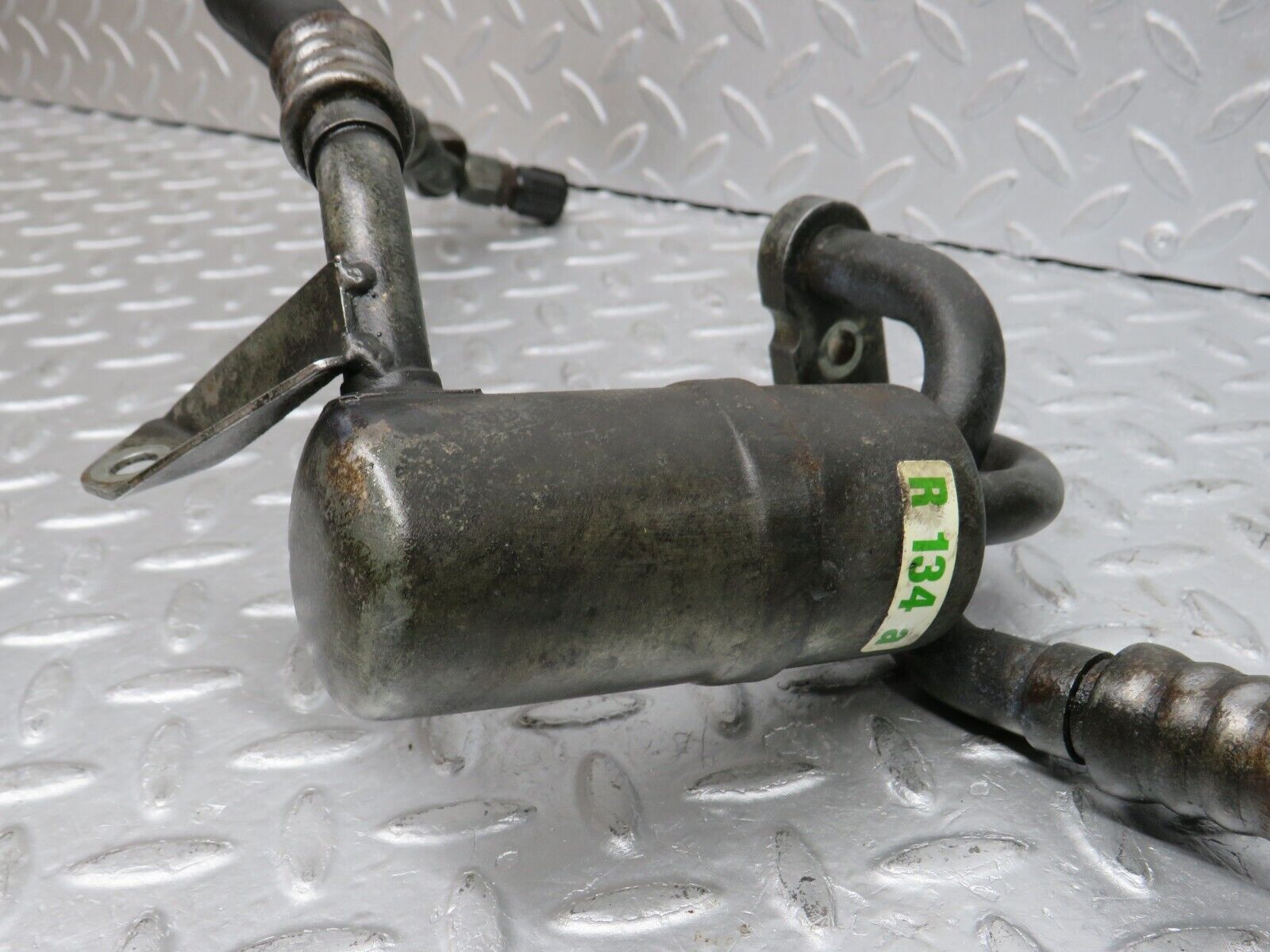 38178 Mercedes-Benz A124 320E Cabriolet Air Conditioning Hose Pipe With Dryer 1042300856