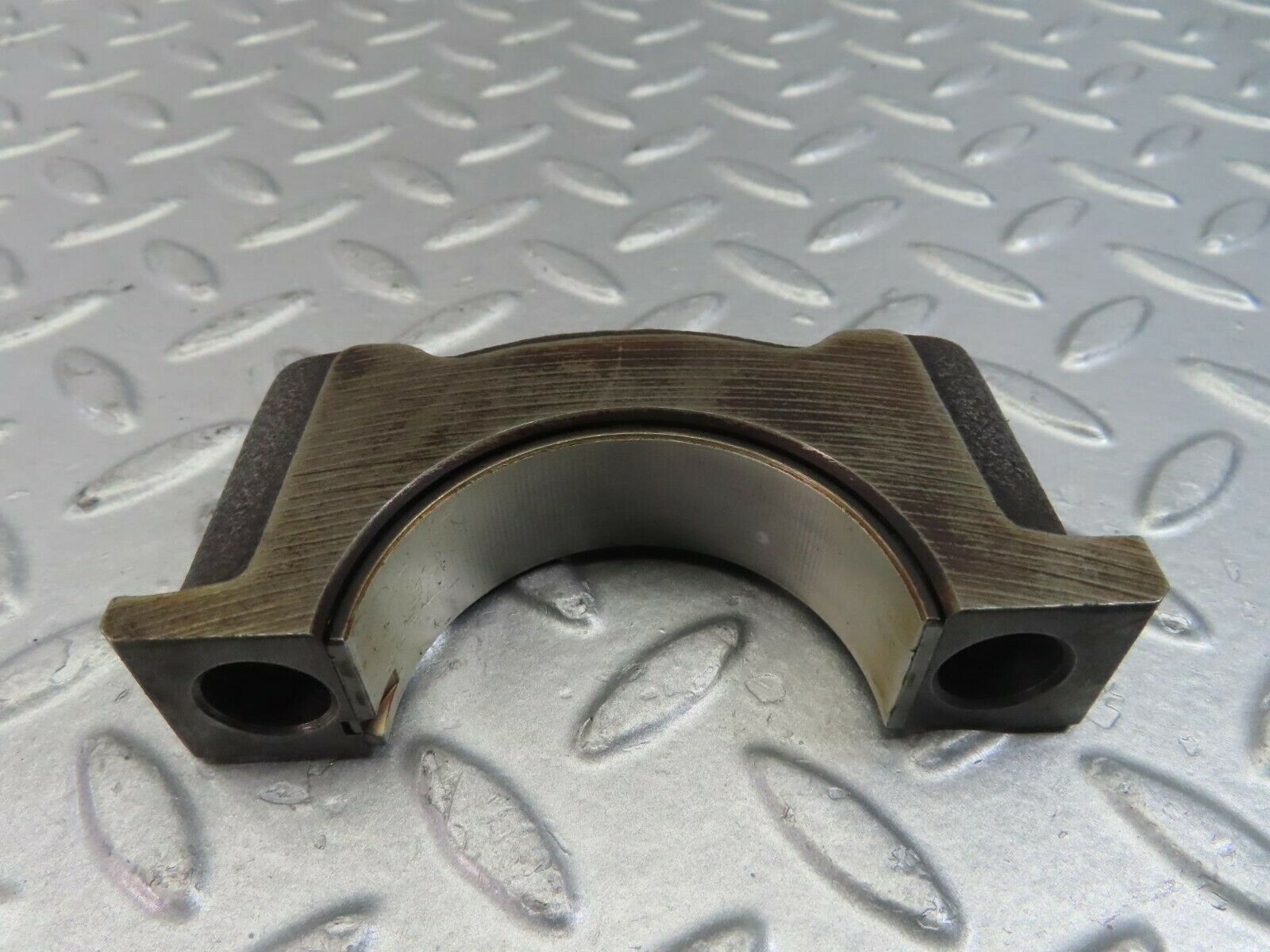 10129 Mercedes-Benz C123 230CE Coupe Crankshaft Bearing Holder Block 1020011