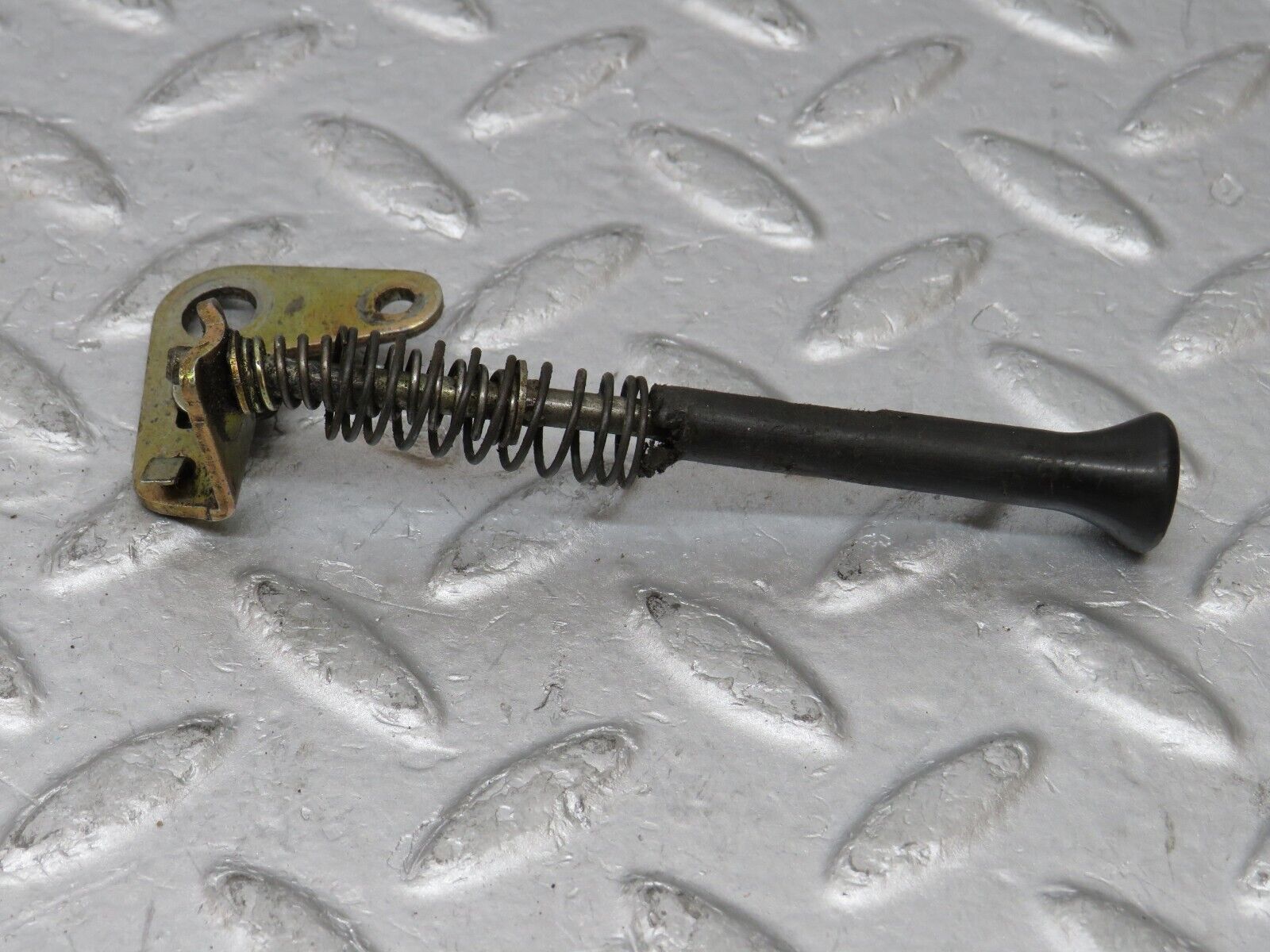 35748 Mercedes-Benz W108 Rear Right Door Lock Knob