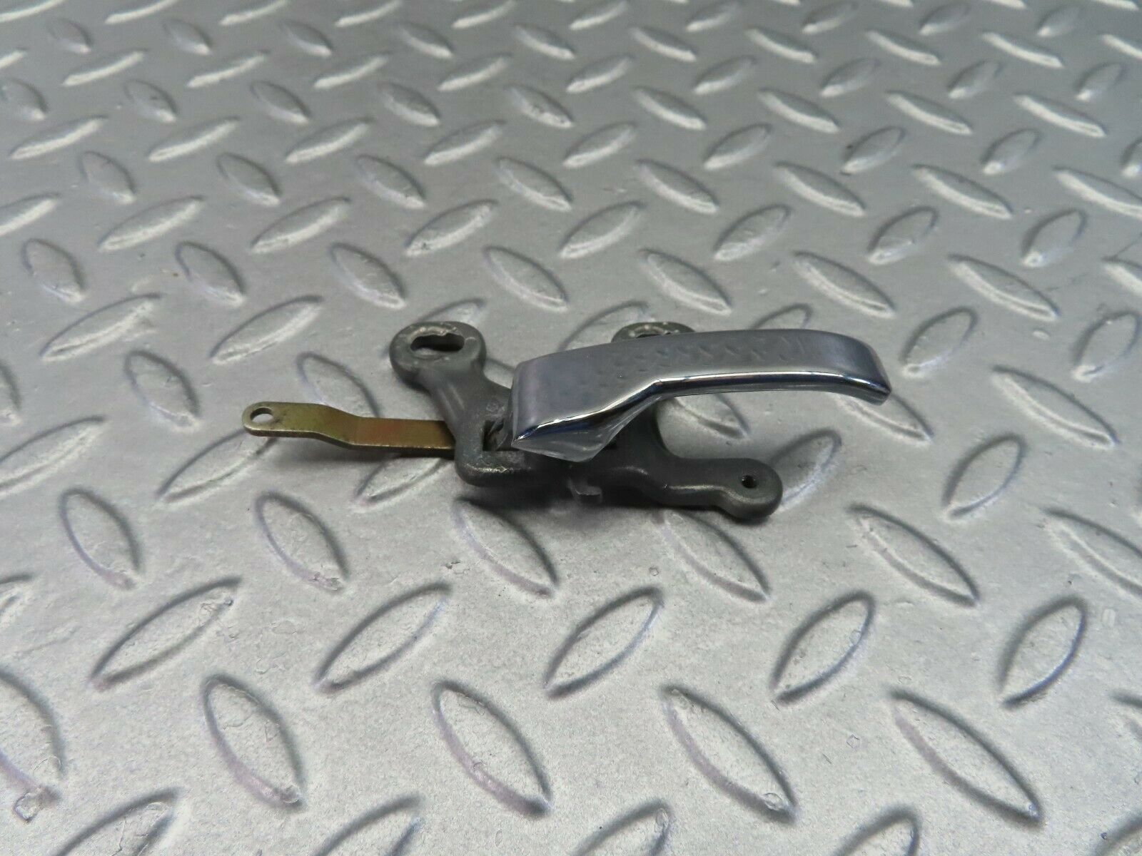 7848 Mercedes-Benz W115 220D Right Interior Door Handle Chrome 1107660419