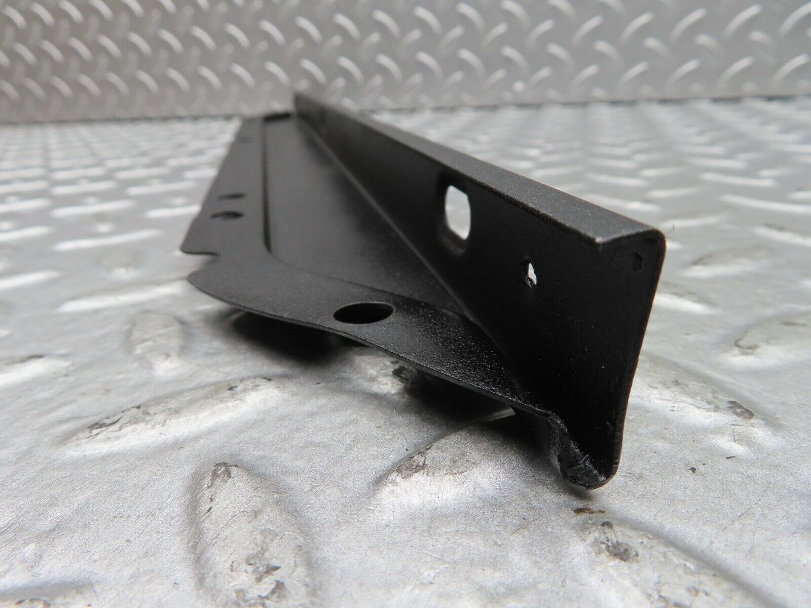 18537 Mercedes-Benz W111 220SE Coupe Rear Window Channel Support