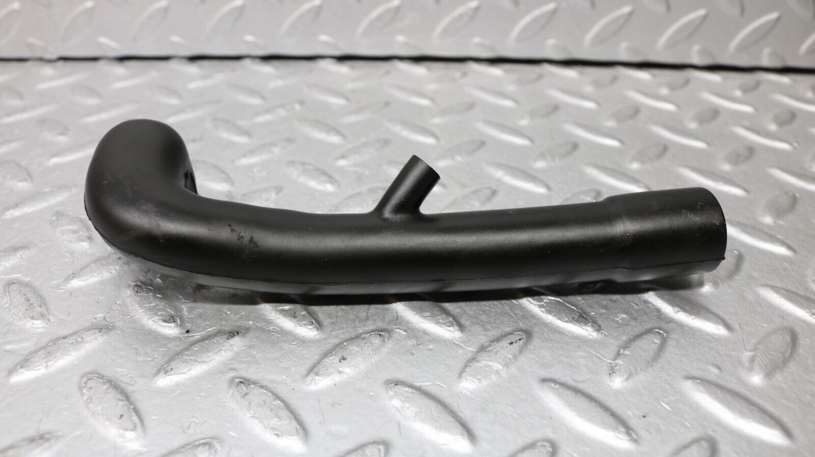 37222 Mercedes-Benz C126 420SEC Coupe Air Intake Pipe Hose 1160940791