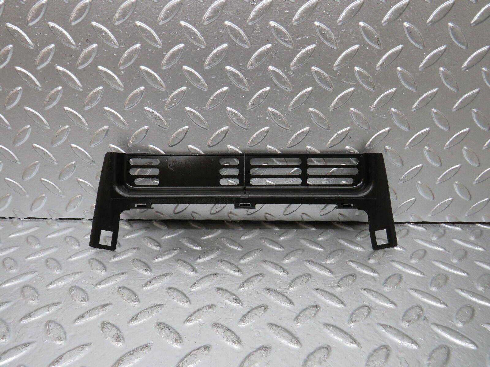 25172 Mercedes-Benz W201 190D Centre Console Trim 2016831236