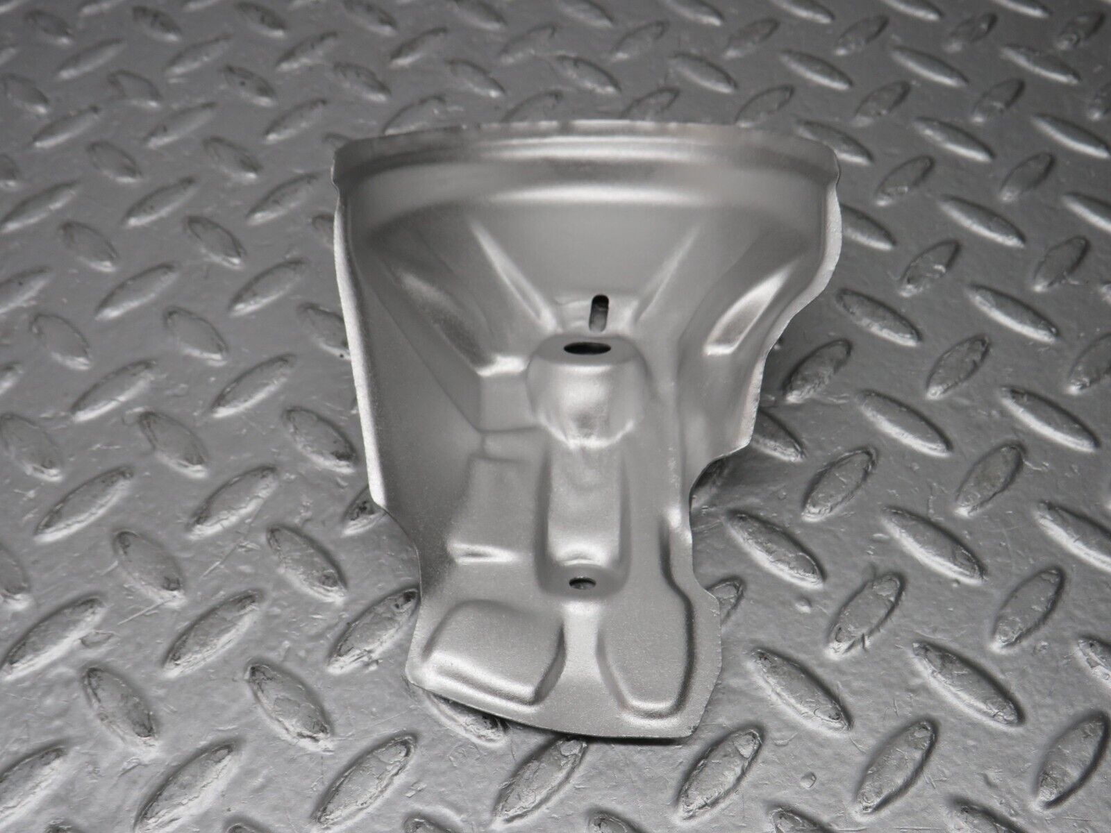 38132 Mercedes-Benz A124 320E Cabriolet Engine Mount Bracket Heat Shield Right Side