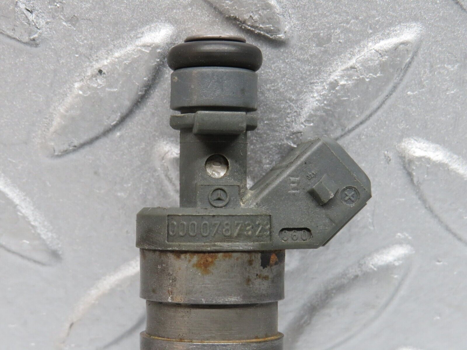 38654 Mercedes-Benz R129 280SL Coupe Fuel Injector Bosch 0000787323 0280155209