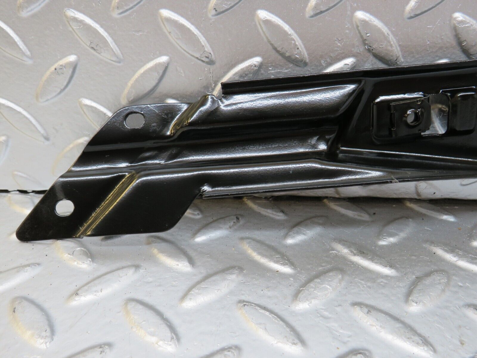 26507 Mercedes-Benz C124 220CE Coupe Rear Window Channel Support Left Side