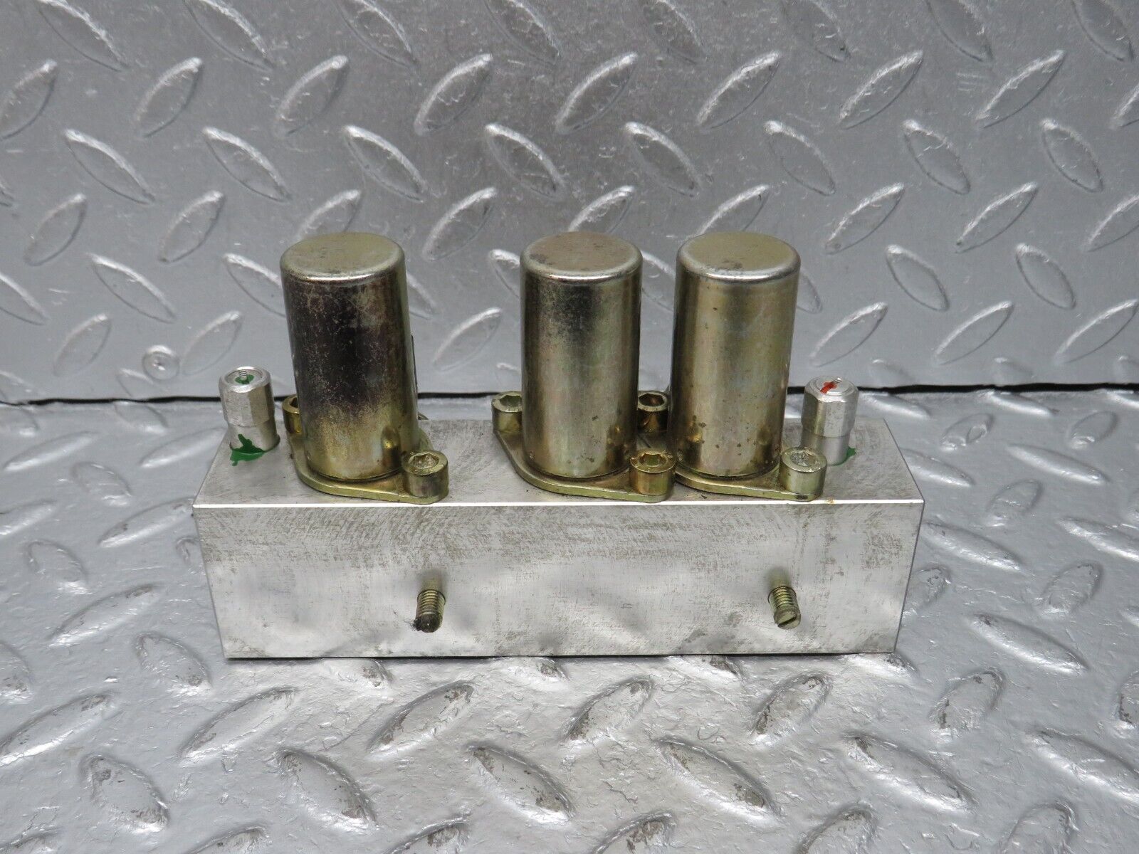 39462 Mercedes-Benz R129 320SL Coupe Roof Hydraulic Valve Right 1298002478