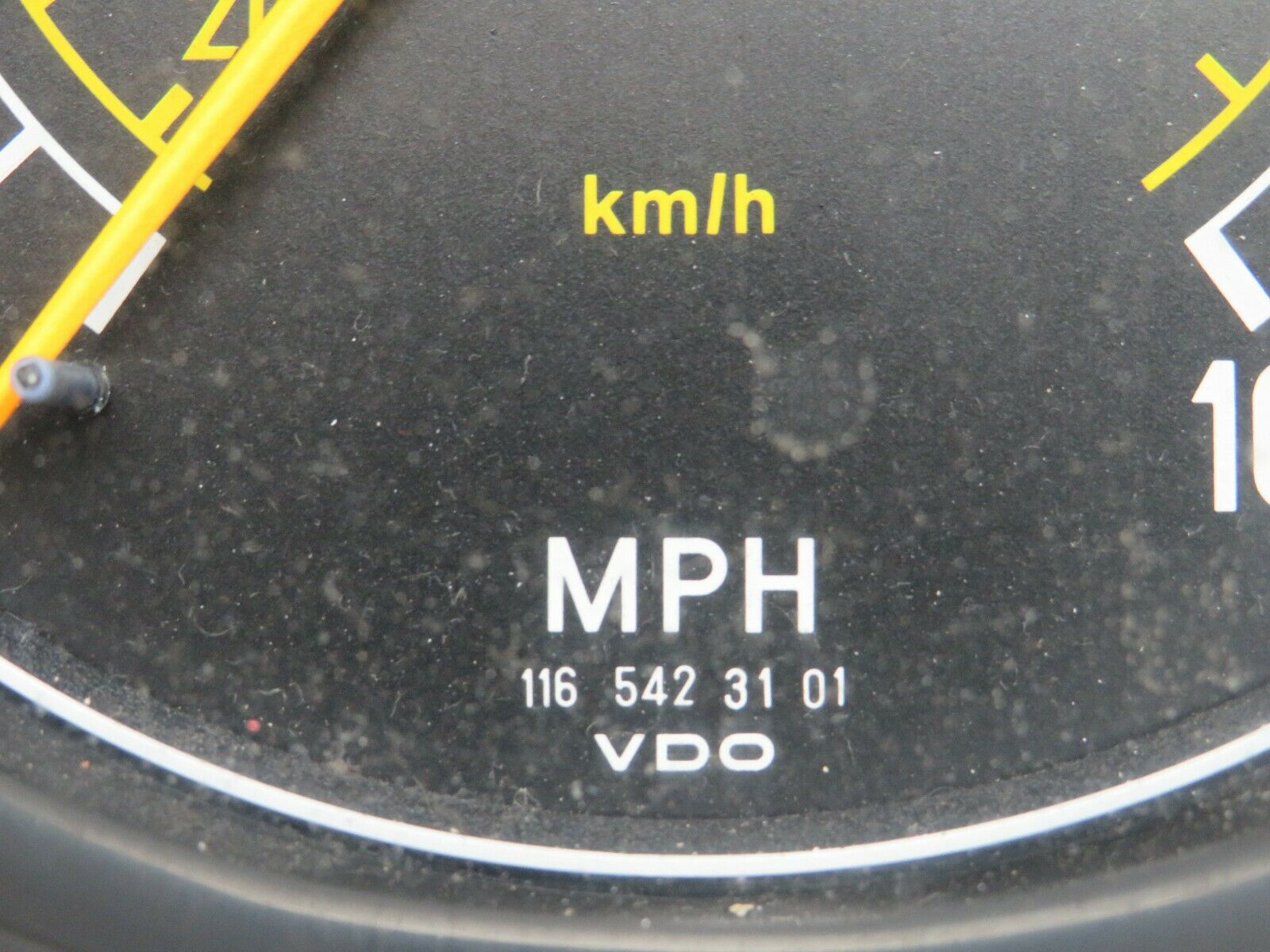 23685 Mercedes-Benz W116 350SE Instrument Cluster 87001021 1165423101