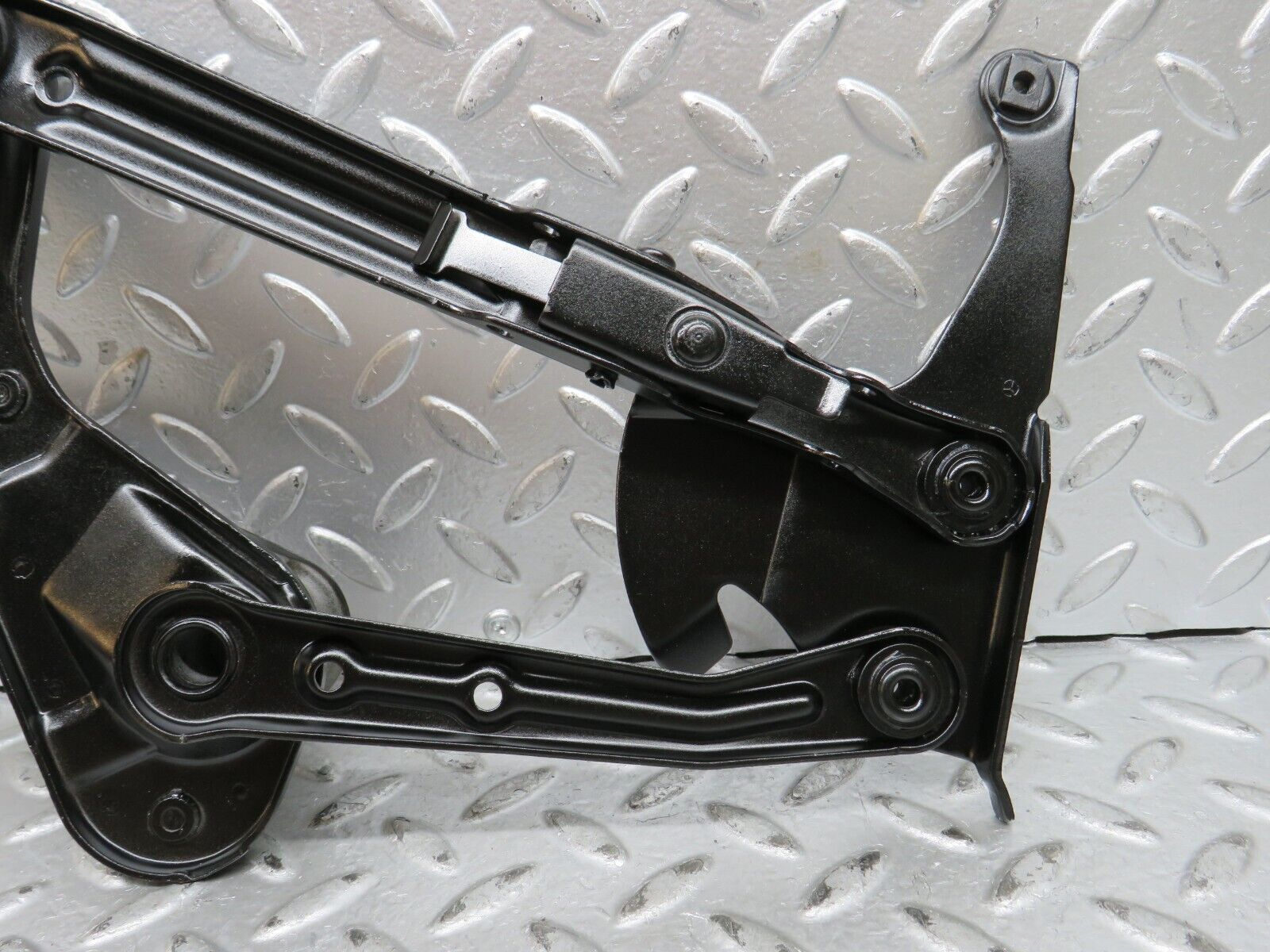 29009 Mercedes-Benz C124 320CE Coupe Bonnet Hinge Right Side 1298870274