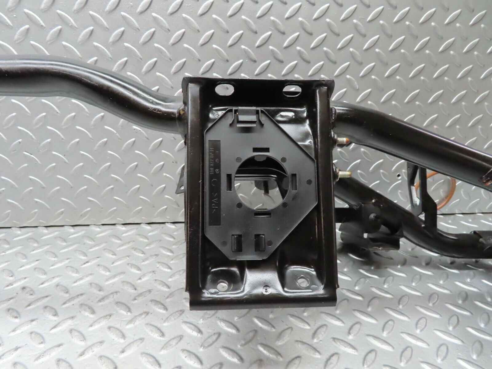 19606 Mercedes-Benz C140 CL420 Coupe Dashboard Bracket