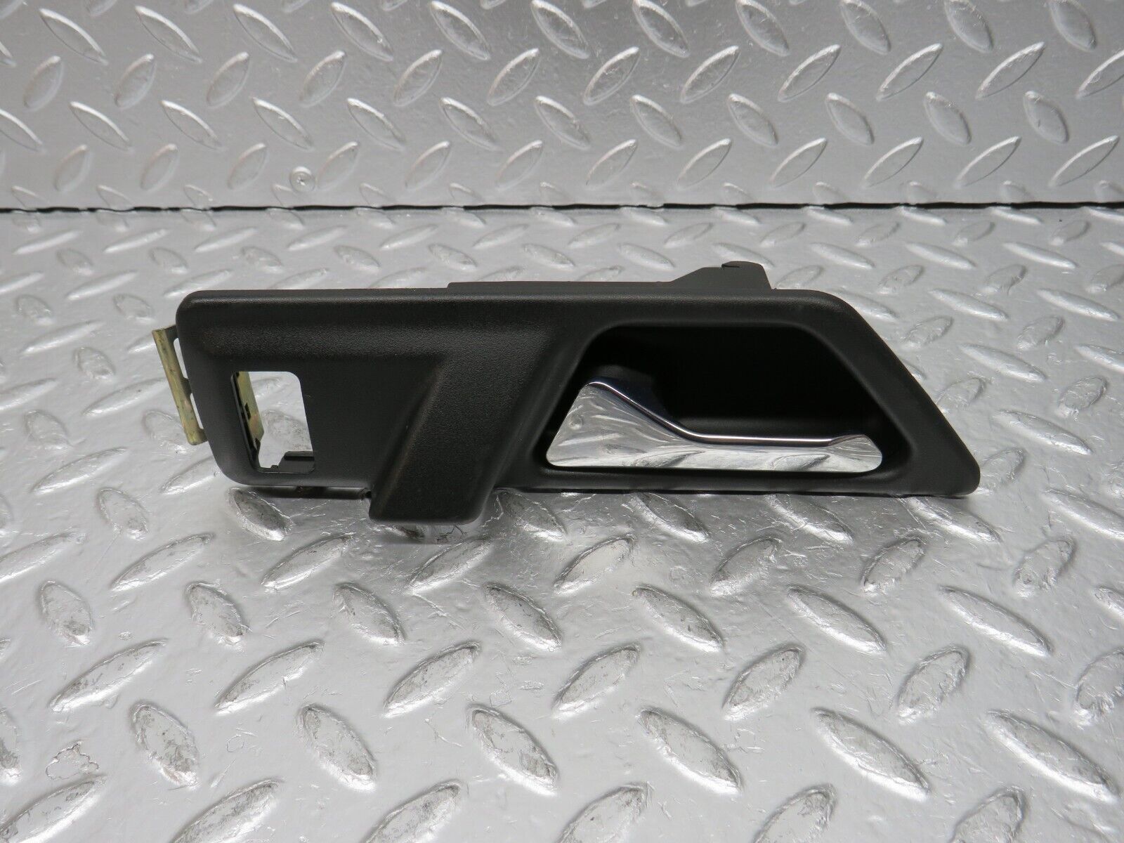 31371 Mercedes-Benz S124 220TE Rear Left Interior Door Handle 1247600161