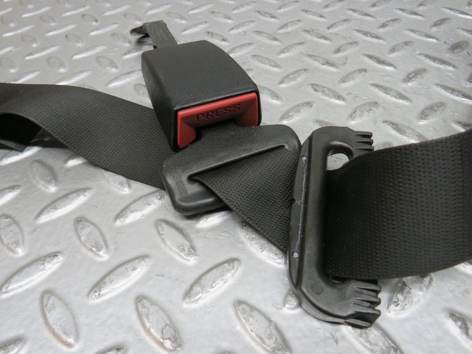 29160 Mercedes-Benz C124 320CE Seat Belt With Buckle Rear Left 1248601486