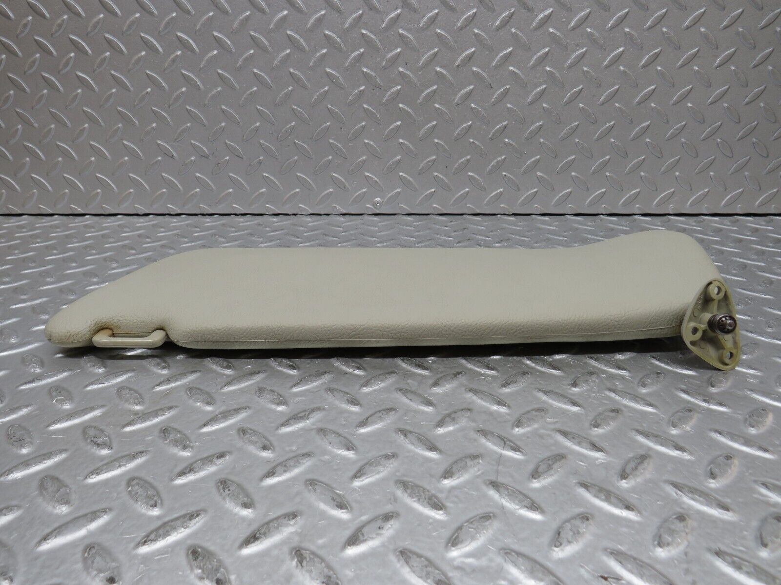 37386 Mercedes-Benz W109 300SEL Sun Visor Right Side