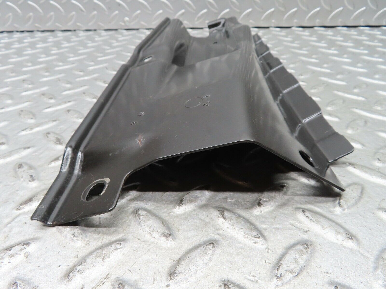 19427 Mercedes-Benz C140 CL420 Coupe Front Right Seat Belt Presenter Cover