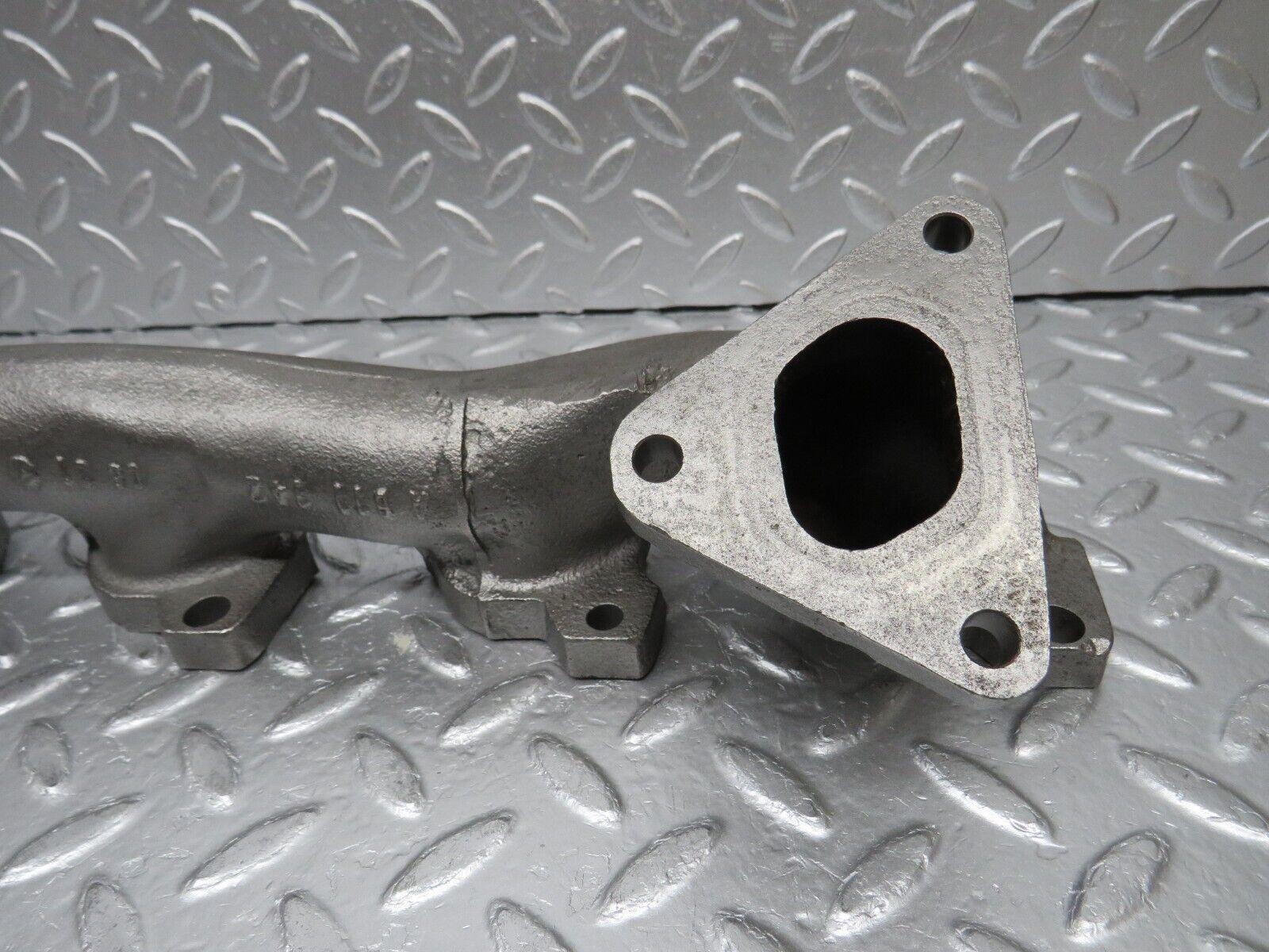 32734 Mercedes-Benz W210 OM611 Exhaust Manifold 6111420501