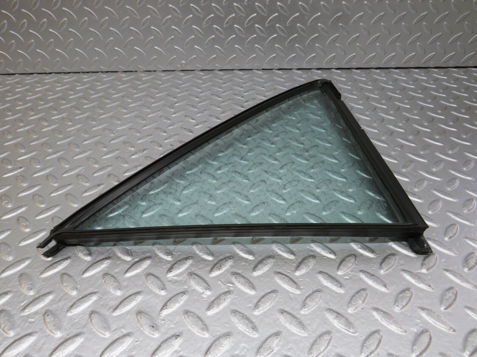 33828 Mercedes-Benz W201 190E 2.0L Rear Left Quarter Window Glass 2017350524