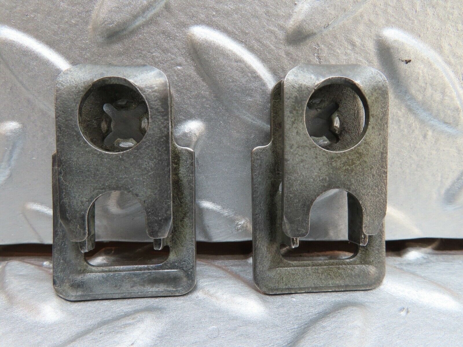 17505 Mercedes-Benz R129 300SL Coupe Fuel Injector Bracket Holder