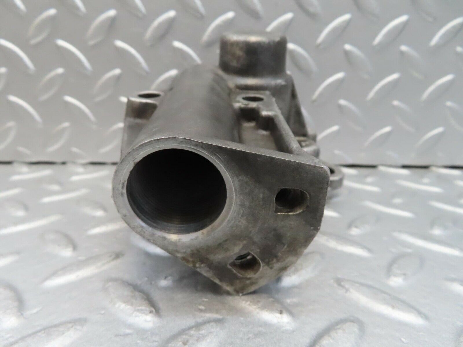 16030 Mercedes-Benz W123 280E Ignition Distributor Housing 1101580515