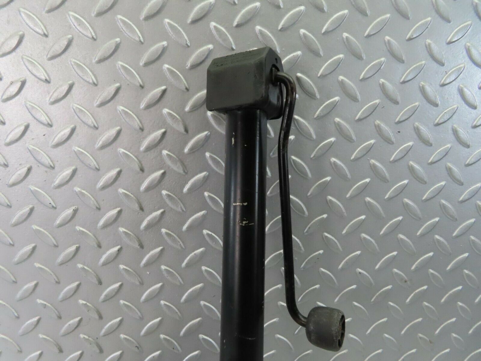 9499 Mercedes-Benz C124 300CE Coupe Car Jack 1245830315