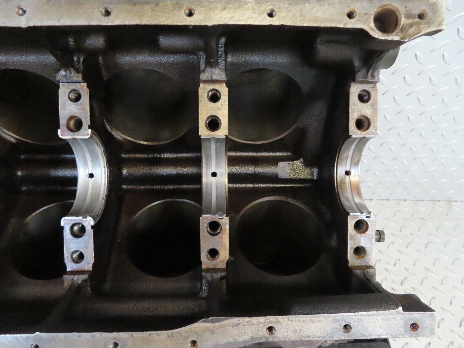 17827 Mercedes-Benz W116 450SEL Engine Block 1170111101 M117.986