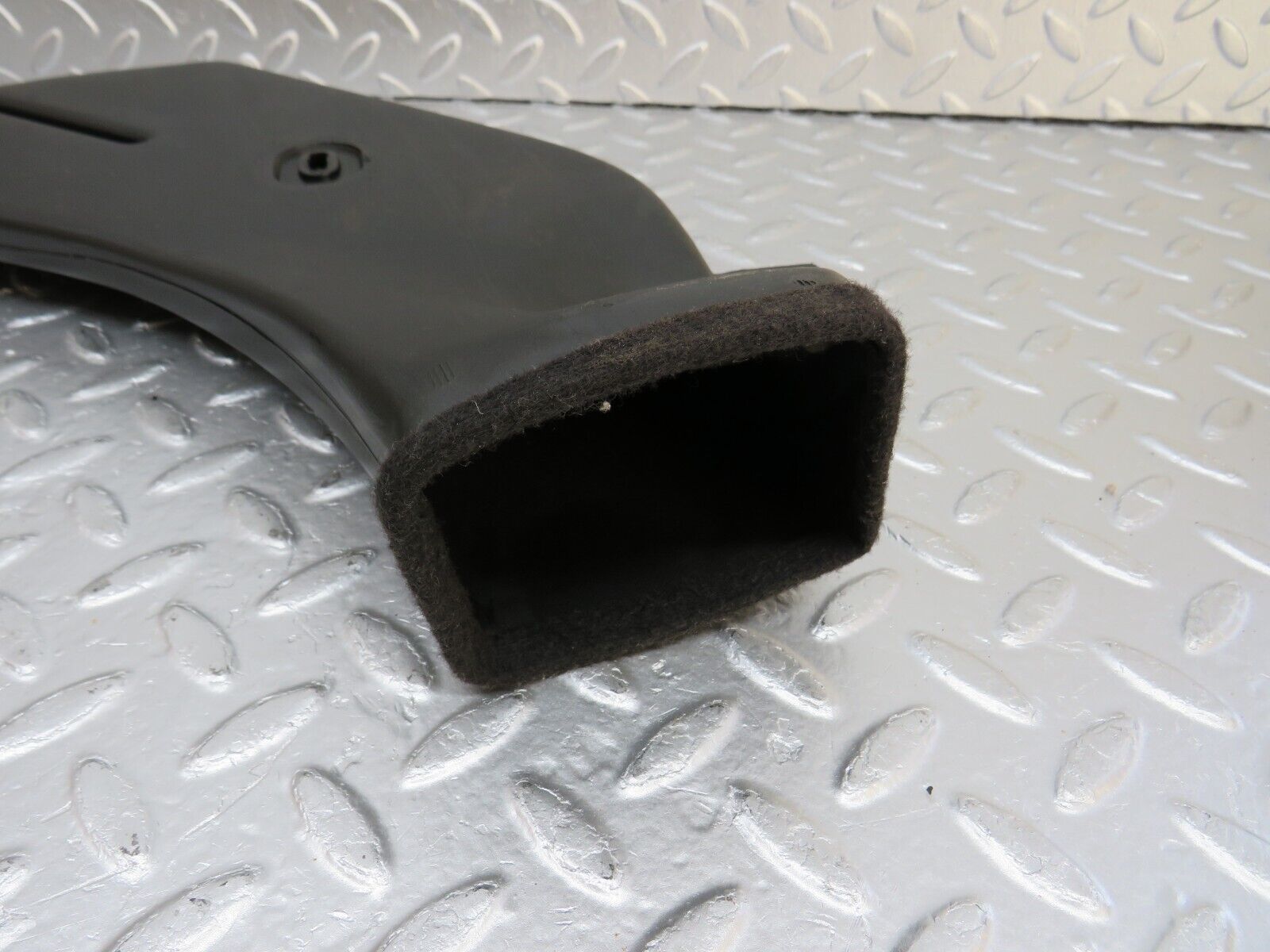 33581 Mercedes-Benz W201 190E 2.0L Air Duct Heater Ventilation Right 2018310246