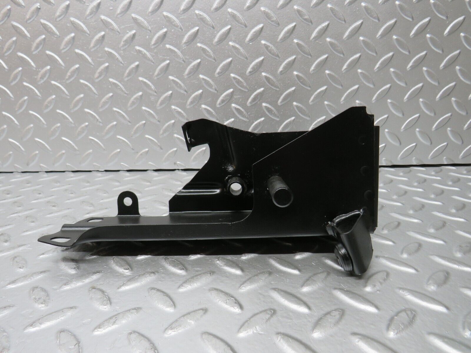 30137 Porsche 924 Accelerator Pedal Bracket