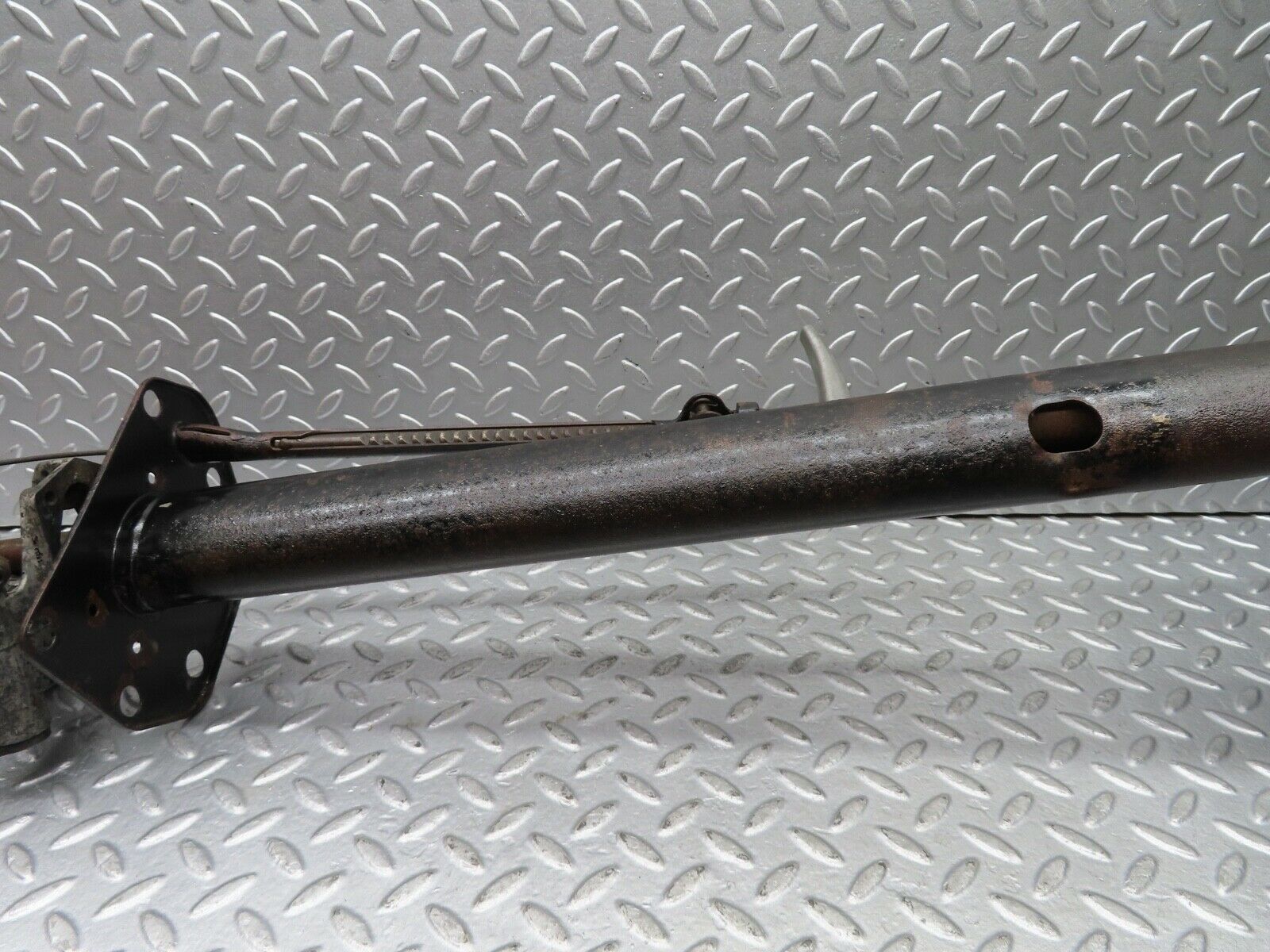 19022 Mercedes-Benz W120 W121 Ponton Steering Column With Steering Wheel