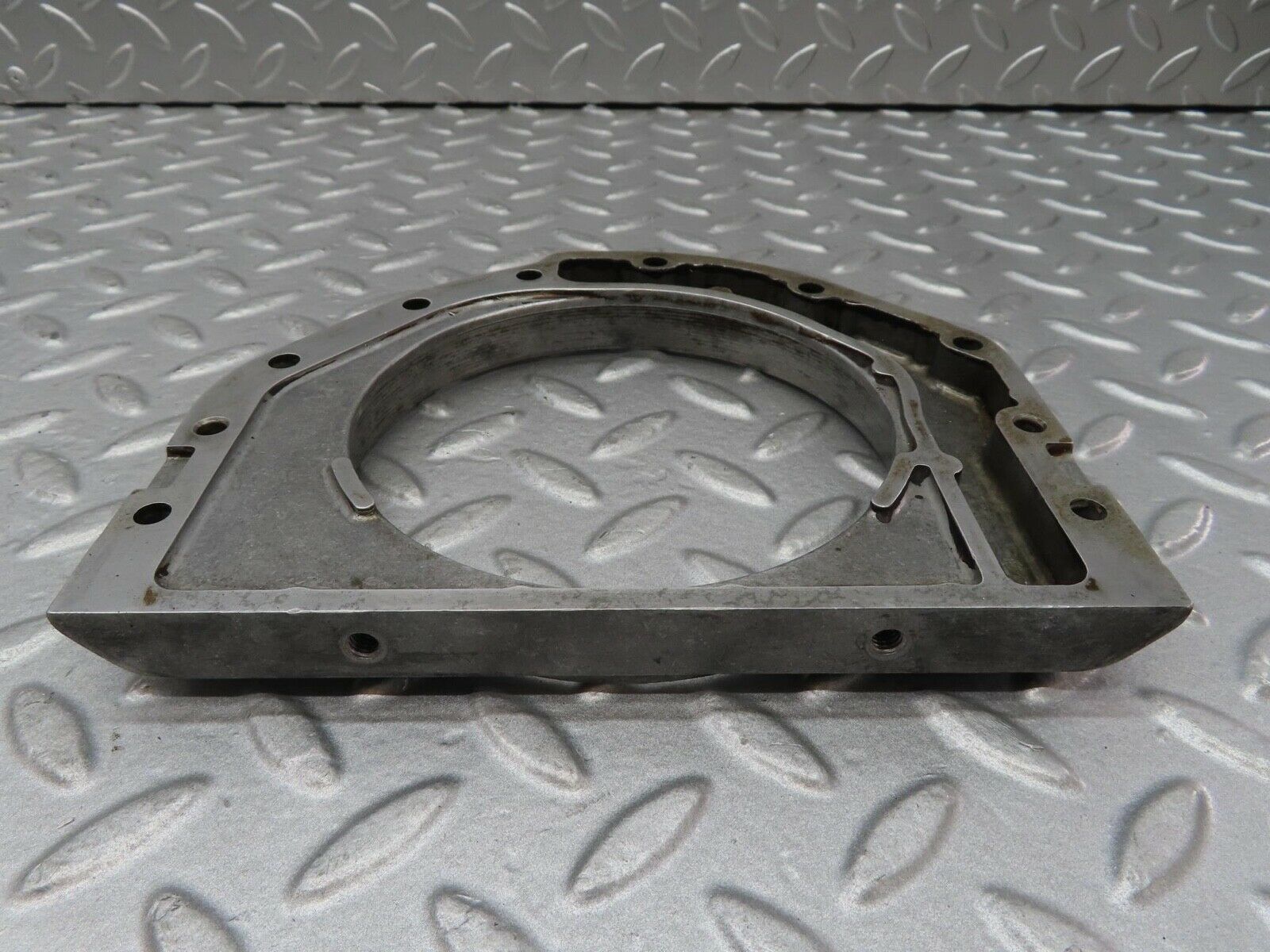 16538 Mercedes-Benz C107 350SLC Coupe Crankshaft Rear Sealing Cover 1160110608