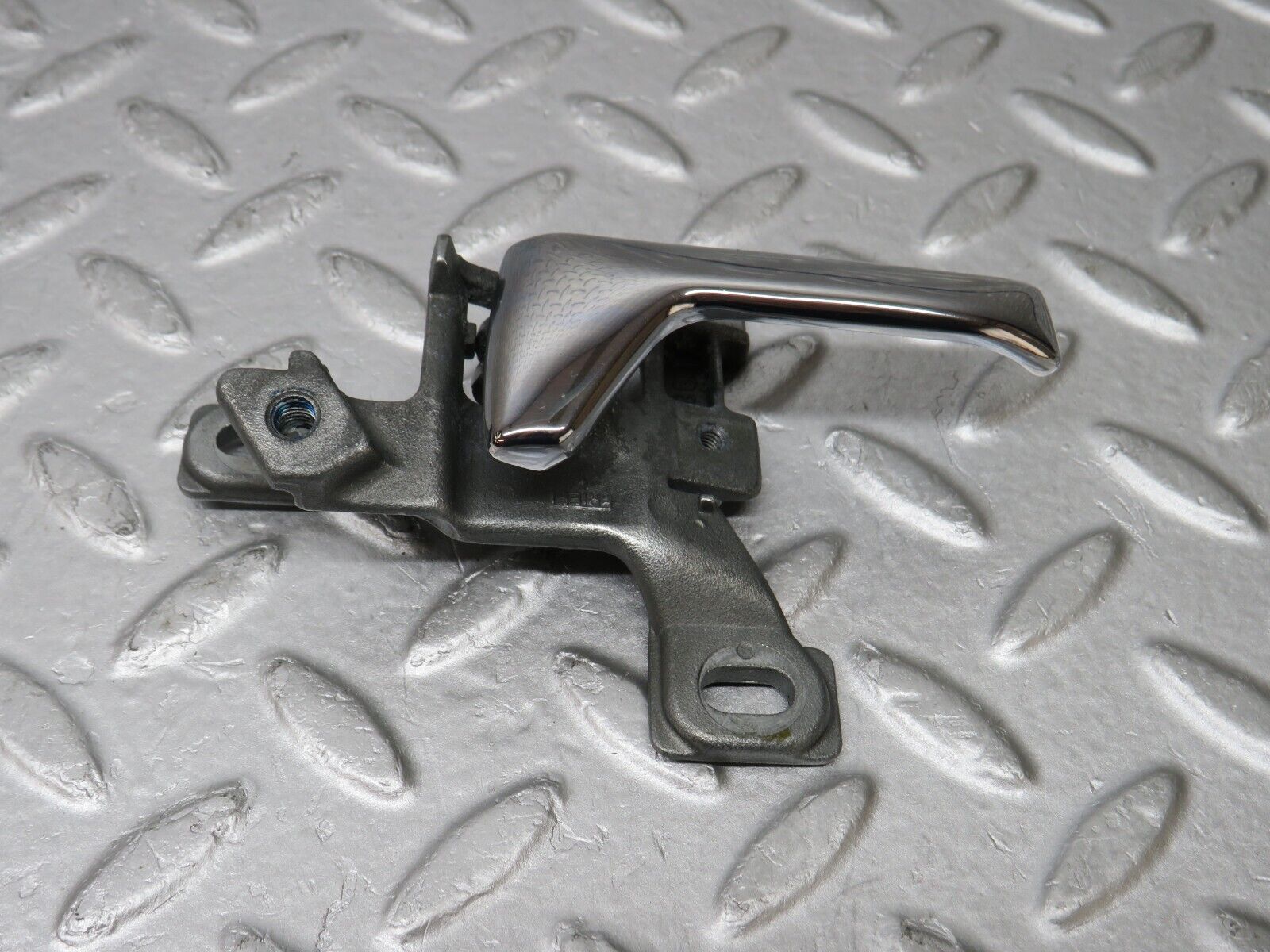 36107 Mercedes-Benz W126 420SE Rear Right Door Interior Handle