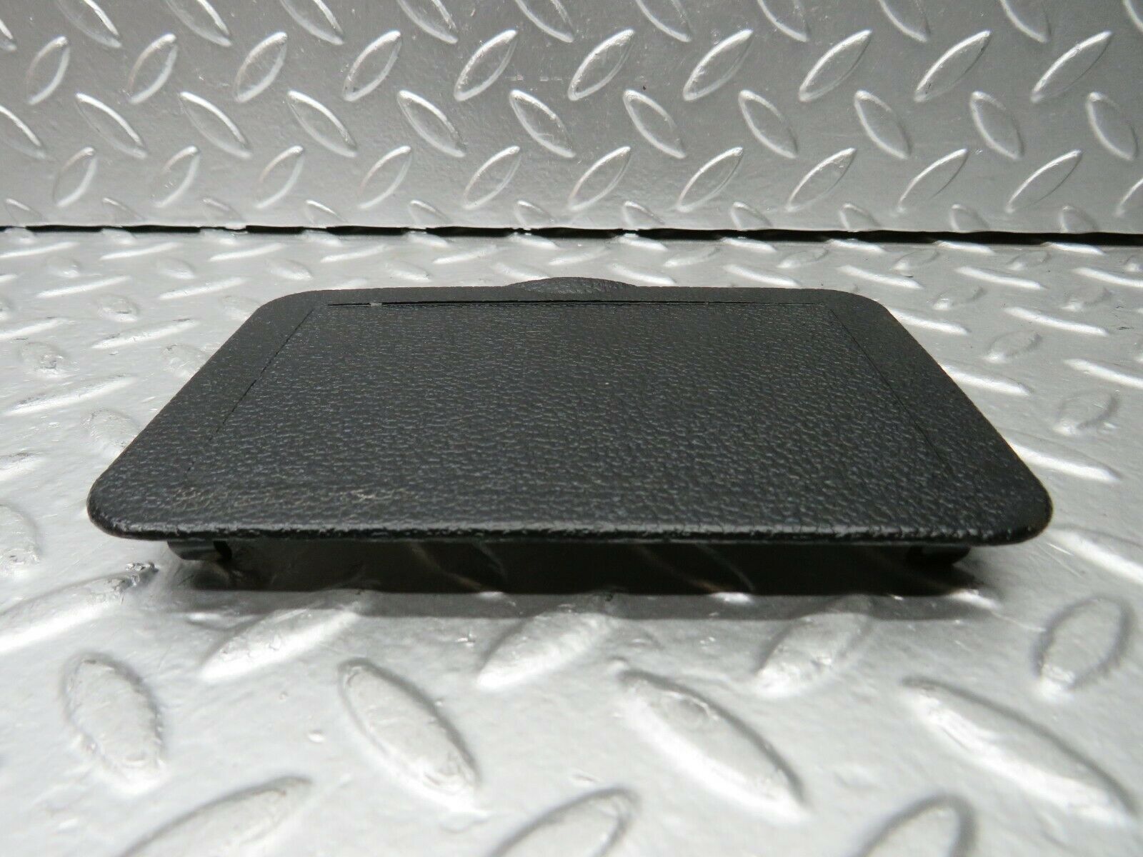 22791 Mercedes-Benz C107 450SLC Coupe Fuse Box Cover